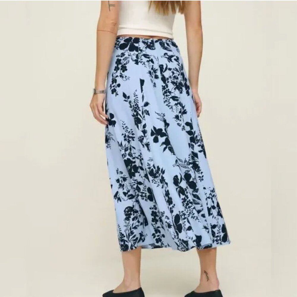 NEW Reformation Zoe Side Slit Floral Skirt in Beatriz - Picture 2 of 4